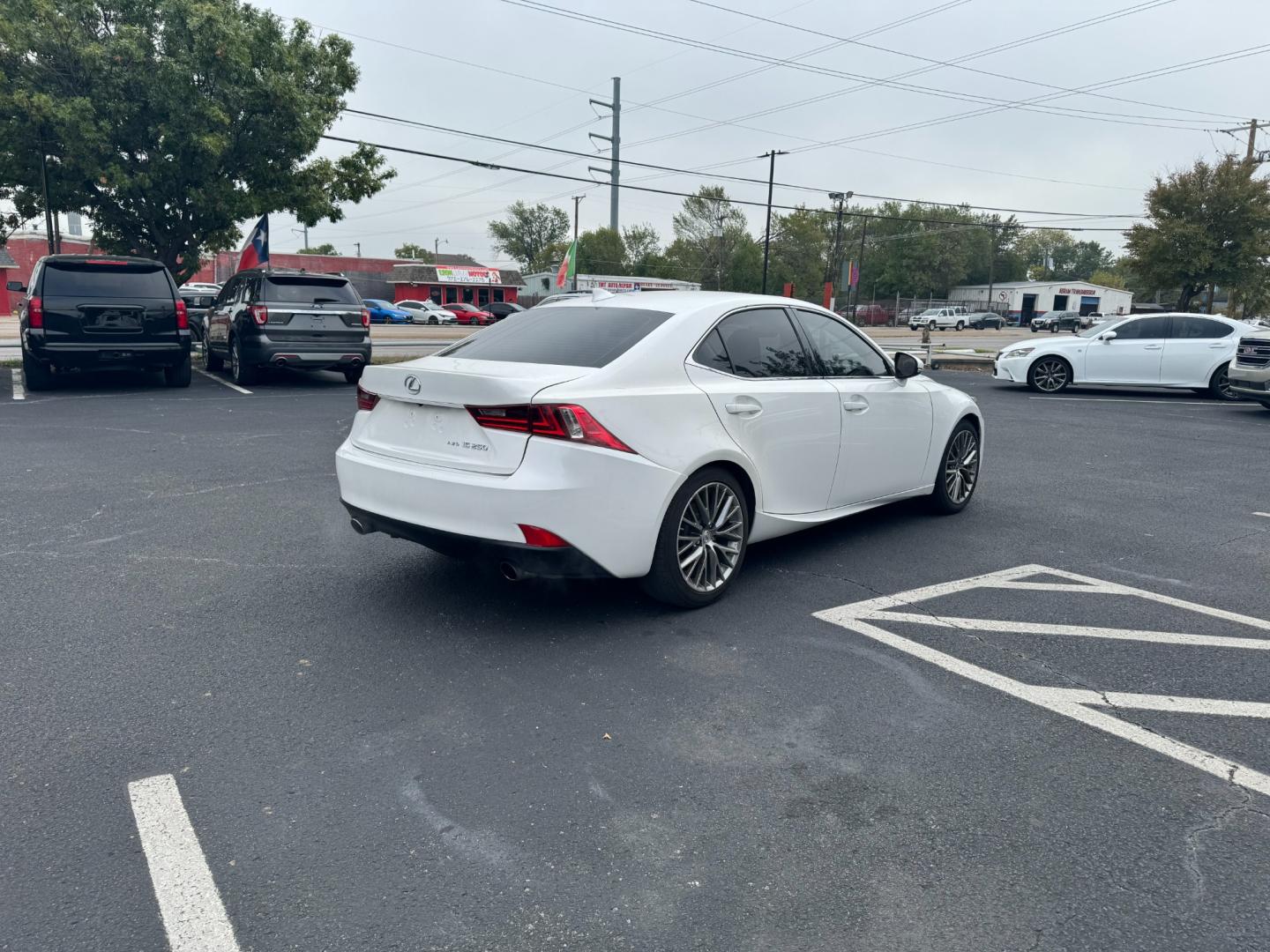 2015 Lexus IS (JTHCF1D20F5) , located at 945 E. Jefferson Blvd, Dallas, TX, 75203, (214) 943-7777, 32.752514, -96.811630 - Photo#3